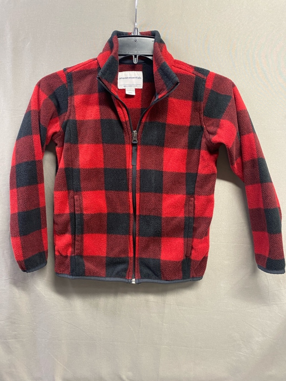 Amazon Essentials Boys Red & Black Plaid Full-Zip Fleece Jacket Size S 6-7